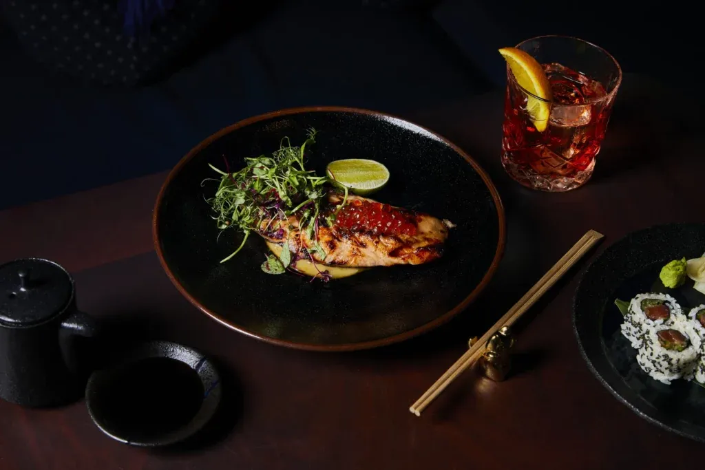 Dish, Asian restaurant